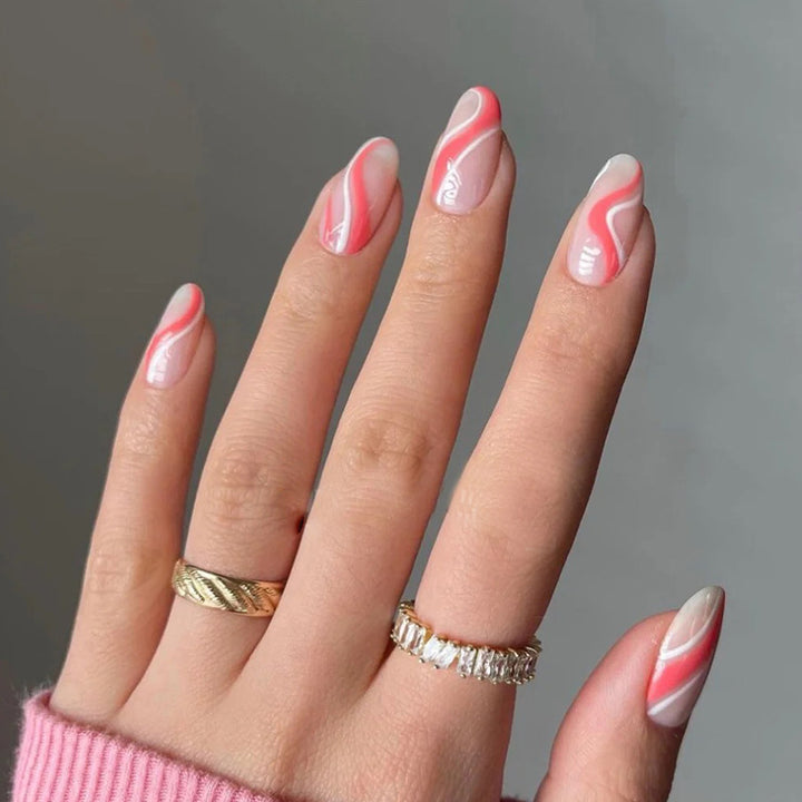 Artful nail extensions with an elegant leaf pattern Kalsten