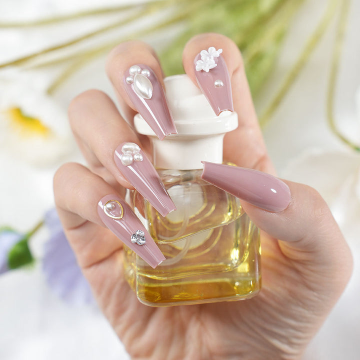 Decorative Press-On Nail Set Kalsten