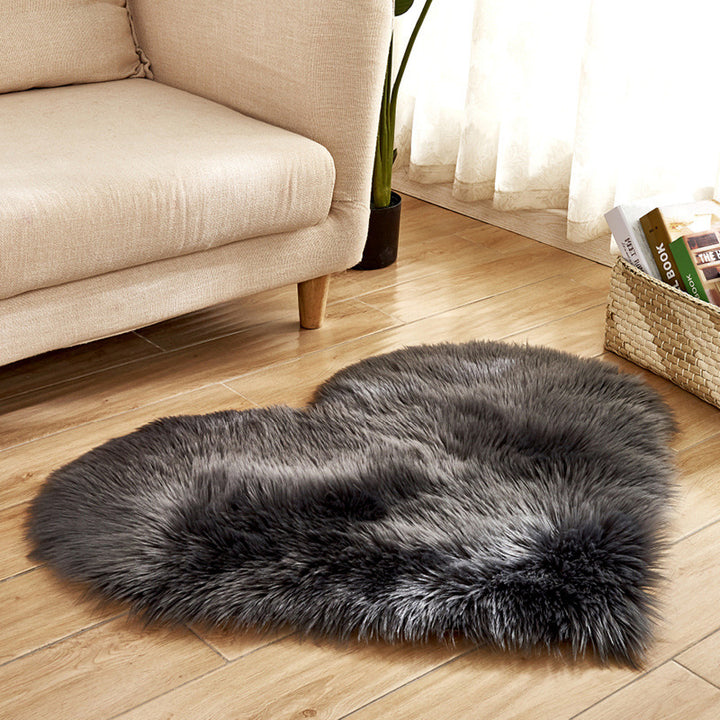 Plush Heart-Shaped Area Rug Kalsten