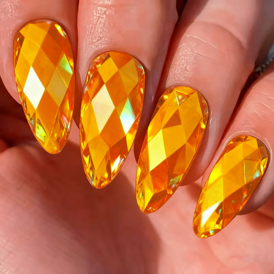 Eye-catching 3D art nails in crystal design Kalsten