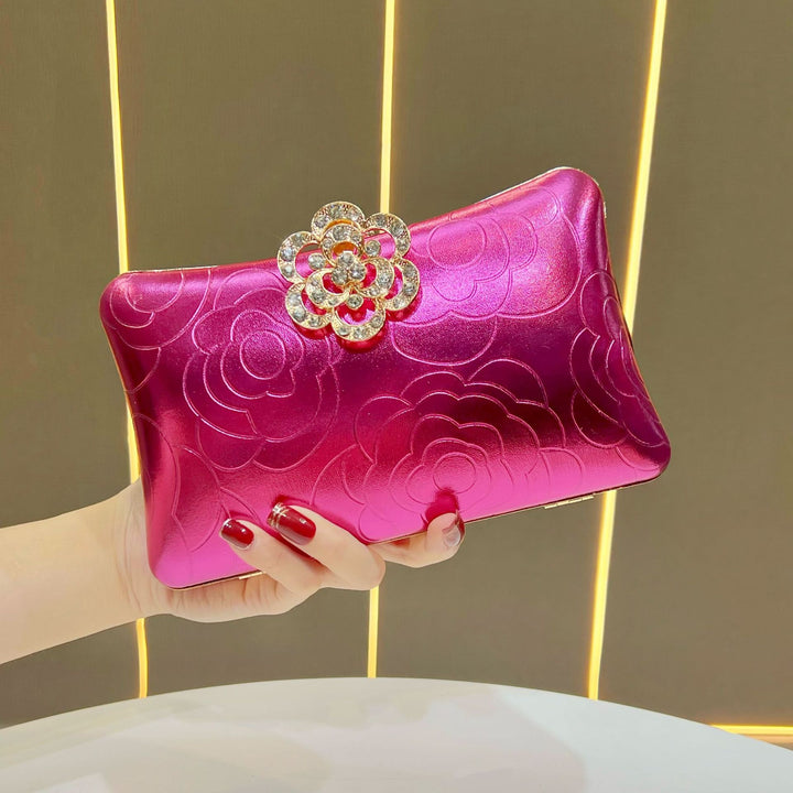 Elegant Floral Embellished Evening Clutch
