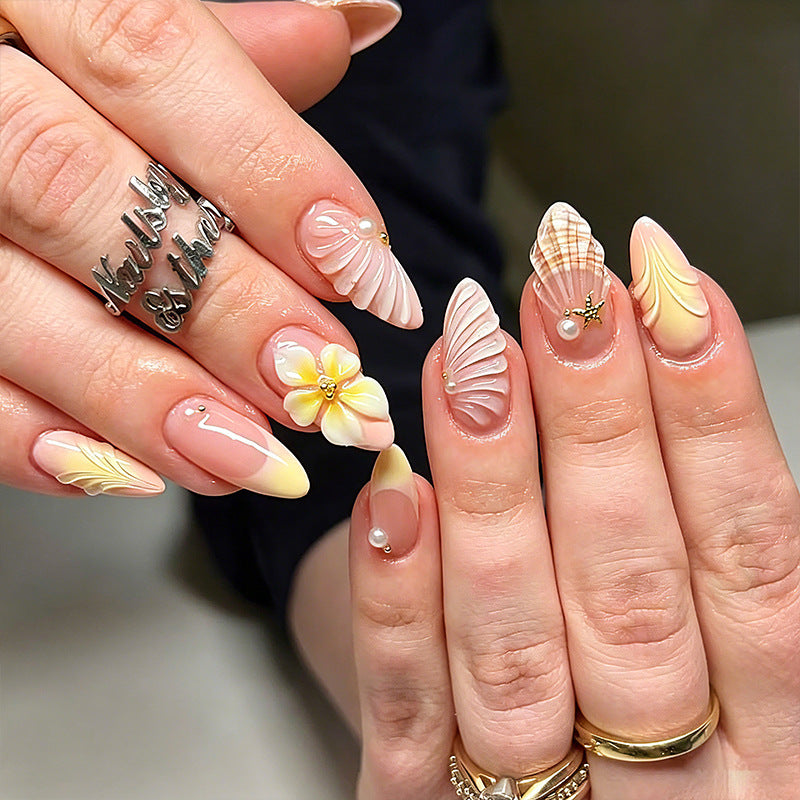 Artificial nails in luxurious flower and gold design Kalsten