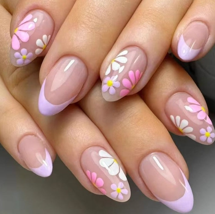 Chic Floral Nail Art Kalsten