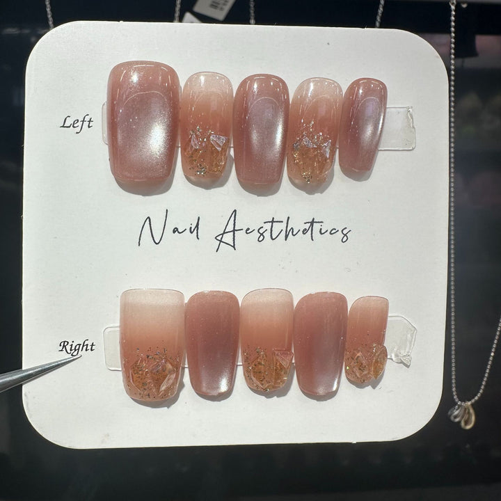 Aesthetic Press-On Nail Set Kalsten