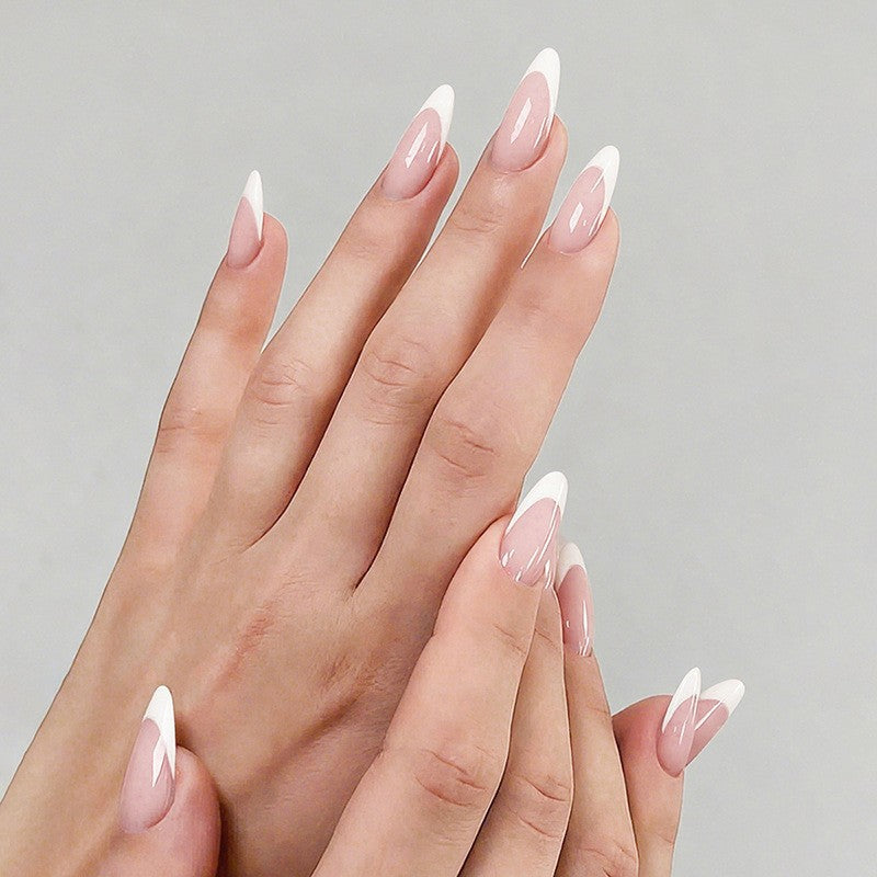 Artificial nail set with luxurious high gloss and elegant shape Kalsten