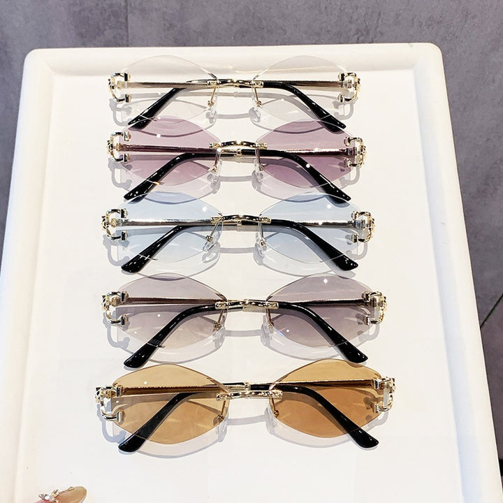 Women's futuristic sunglasses with striking hexagonal frame and high-quality glitter accents Kalsten