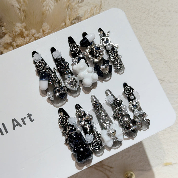 Artfully Designed Nail Tips