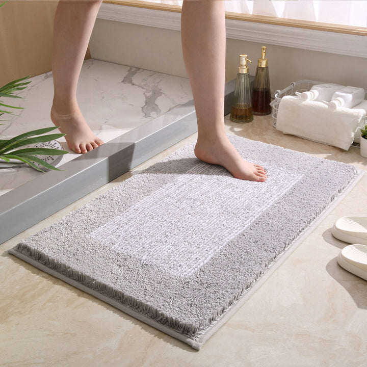 Absorbent Non-Slip Bathroom Mat