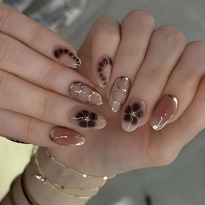 Artificial nail set with exquisite floral motifs Kalsten