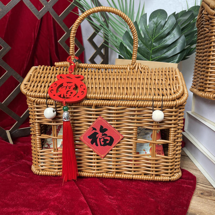 Women's stylish braided basket with rounded roof Kalsten