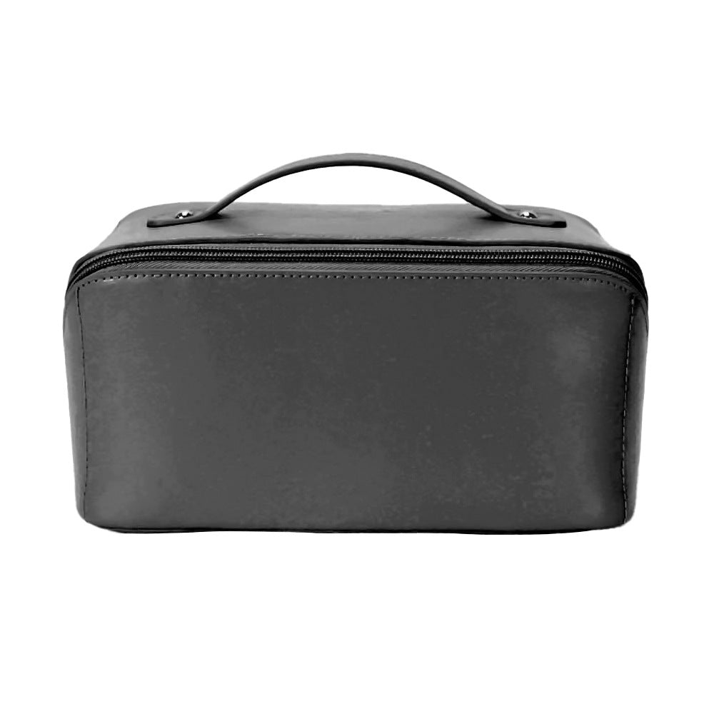 Luxurious cosmetic bag in minimalist design Kalsten