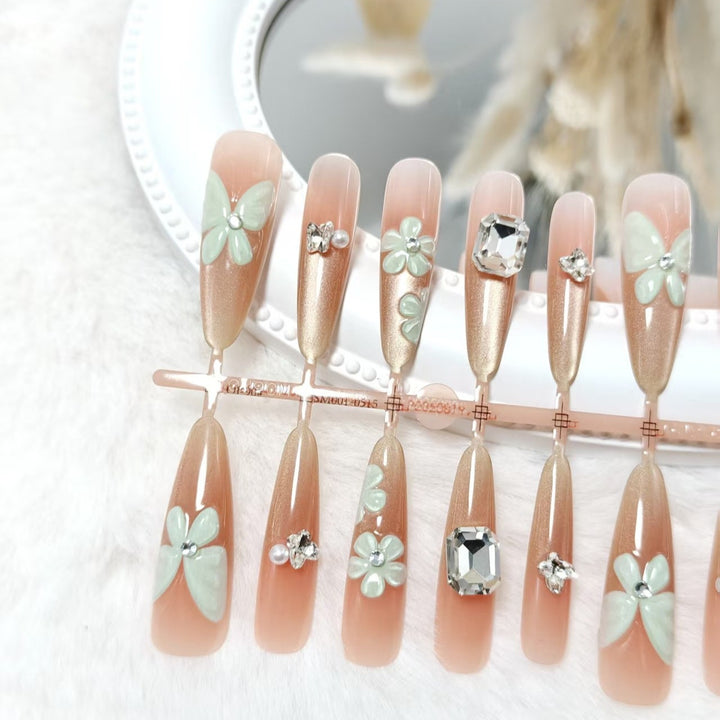 Artificial nails with floral and glamorous design Kalsten