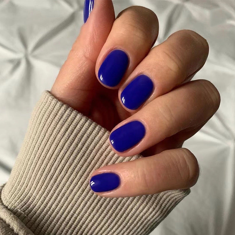 Creative Nail Art with Elegant High Gloss Finish Kalsten