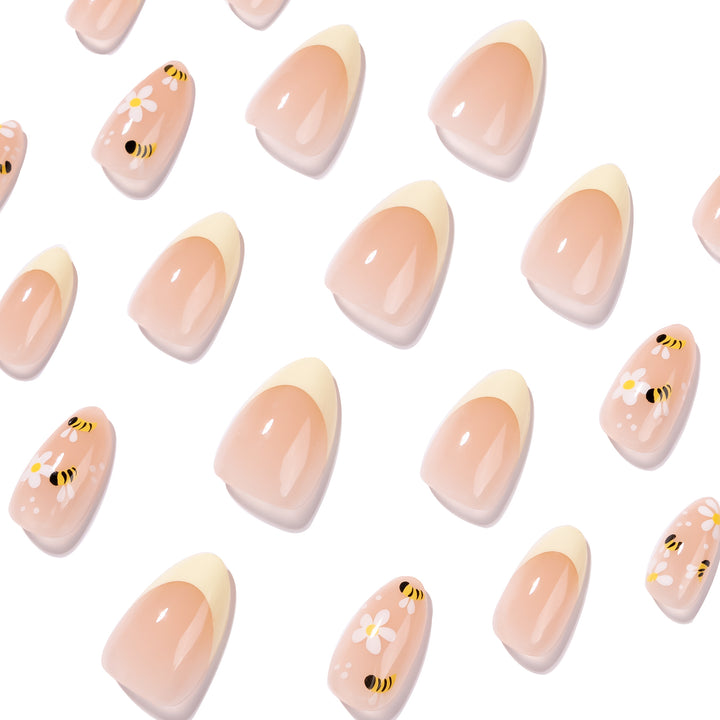 Artful Nail Art with Bee and Flower Design Kalsten