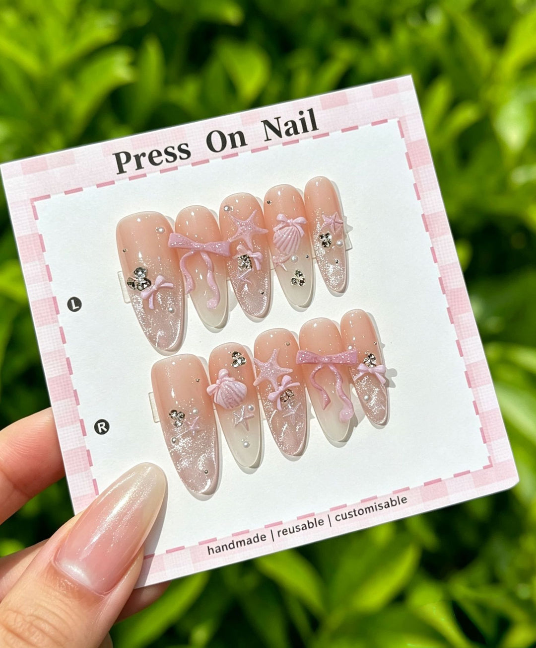 Artistic Press-On Nail Art Set with Star and Floral Accents