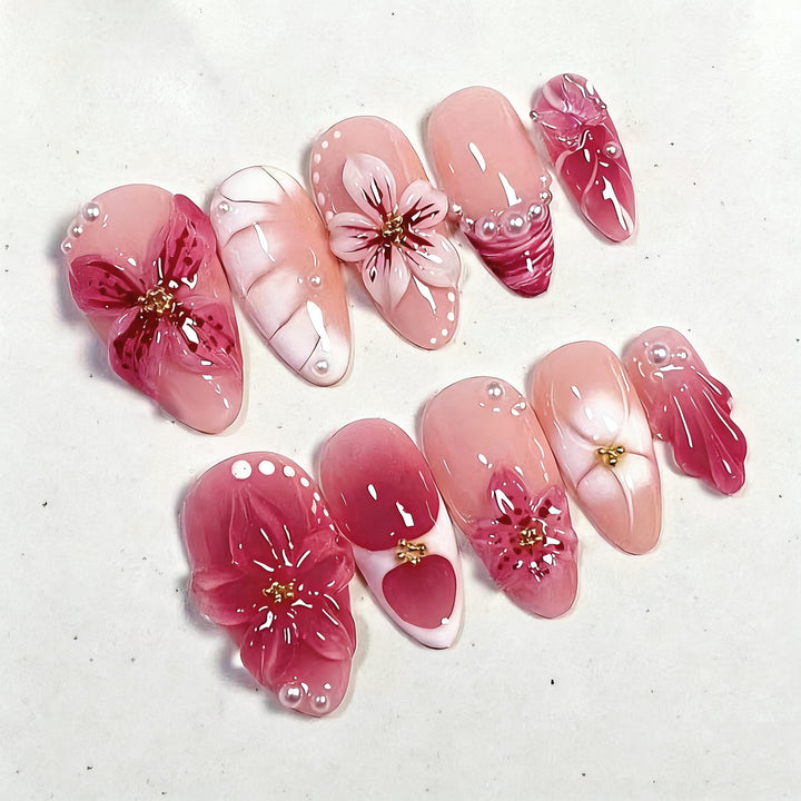 Creative Nail Art Set with Floral Accents Kalsten