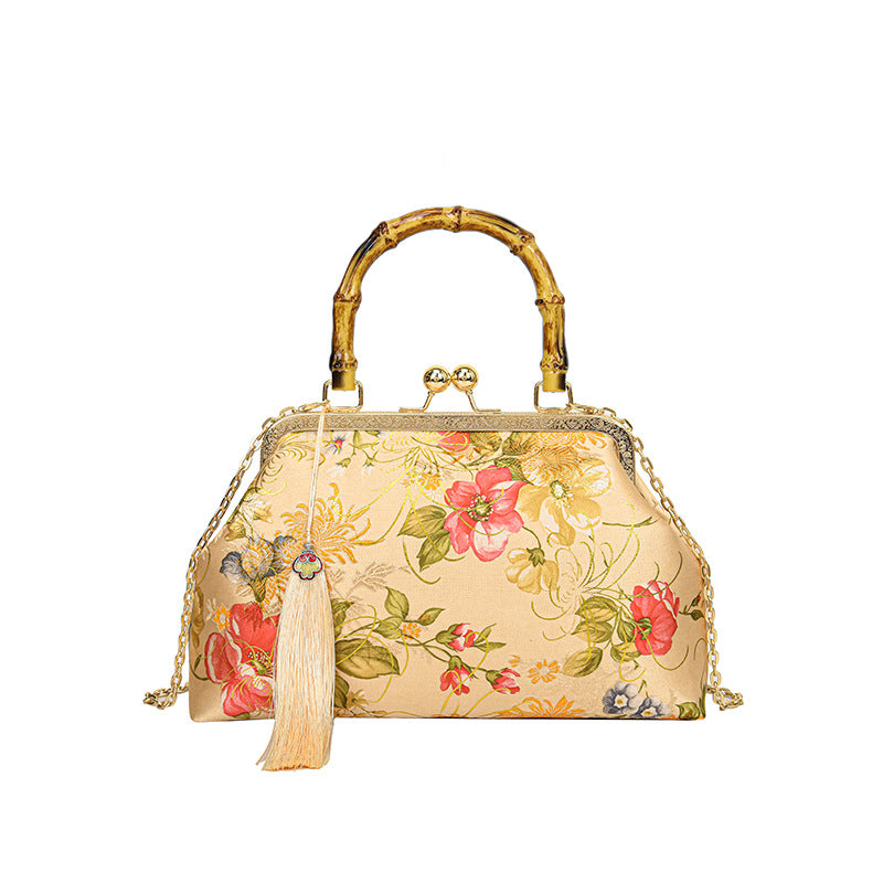 Vintage-Inspired Floral Handbag