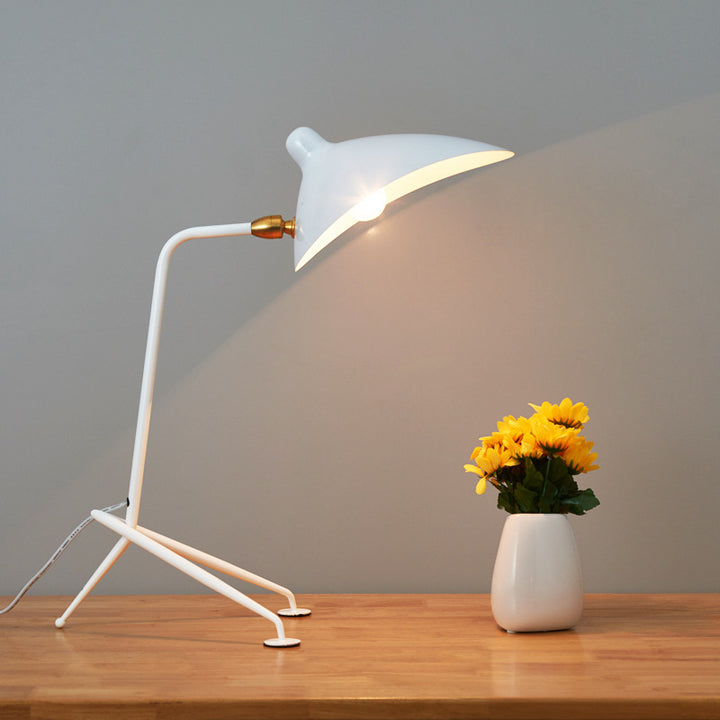 Modern Adjustable Desk Lamp with Minimalist Design