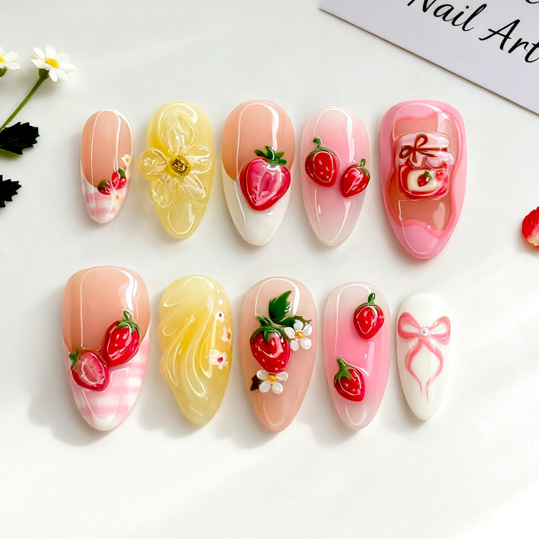 Decorative Strawberry-Themed Press-On Nail Art Set