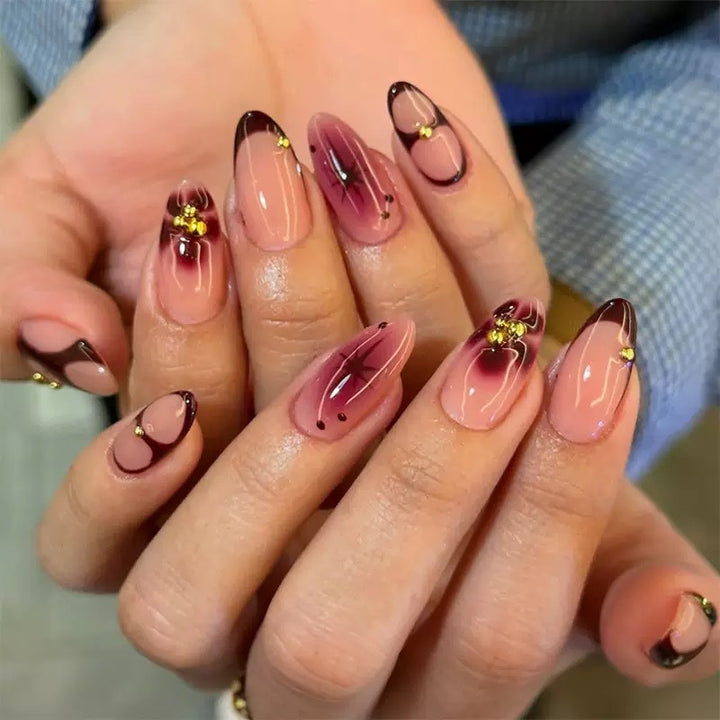 Artistic Gel Nail Art Set with Elegant Gold Accents Kalsten