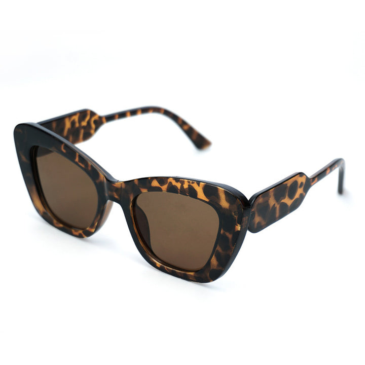 Women's Cat-Eye Sunglasses with Stylish Details Kalsten