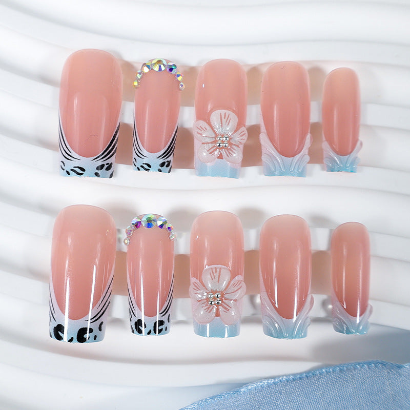 Nail art set with floral and trendy designs Kalsten