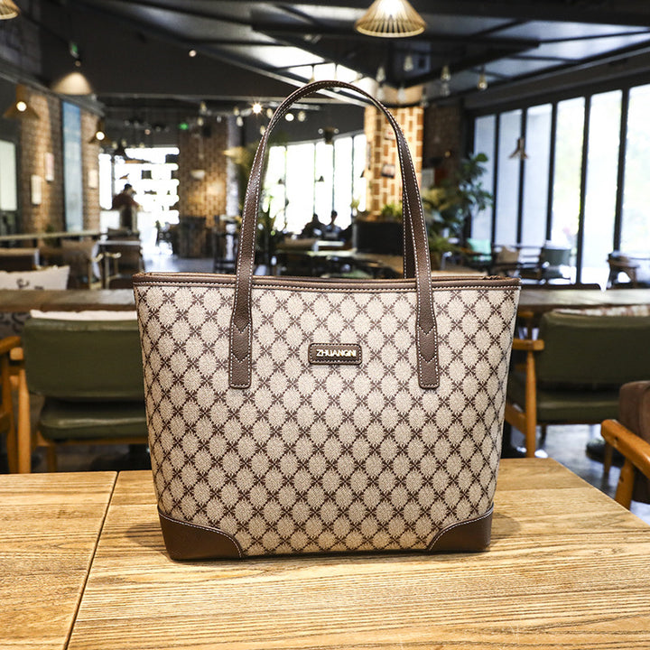 Elegant Patterned Handheld Tote Bag
