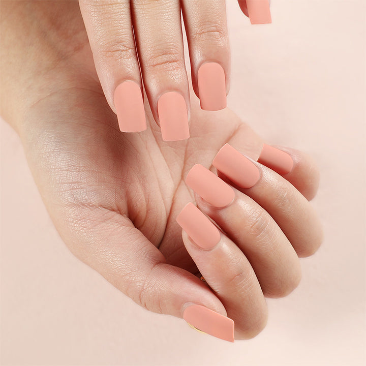 Artificial nails in elegant matte finish Kalsten