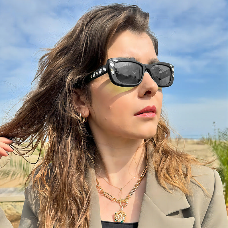Ladies fashionable sunglasses with crystal embellishment Kalsten