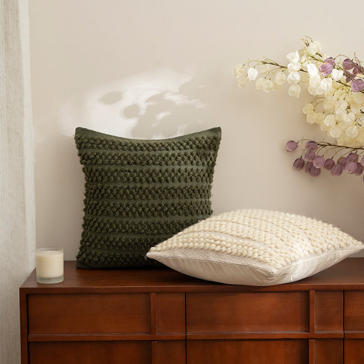 Structured knitted cushion with bobble look Kalsten