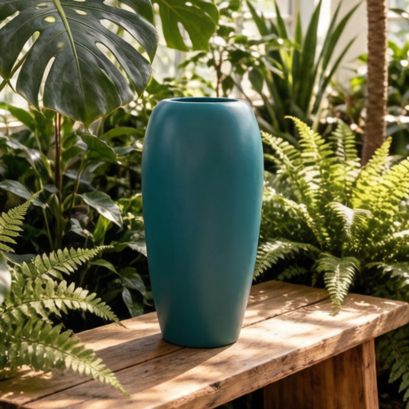 Modern Minimalistic Accent Vase Kalsten