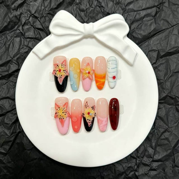 Artistic Press-On Nail Set with Floral Motifs