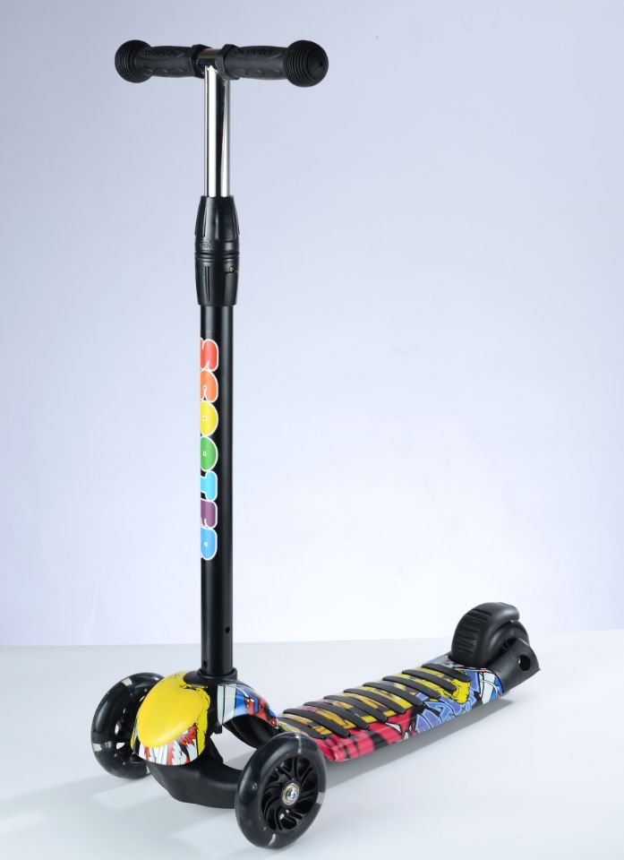 Stylized Three-Wheel Kickboard Scooter Kalsten