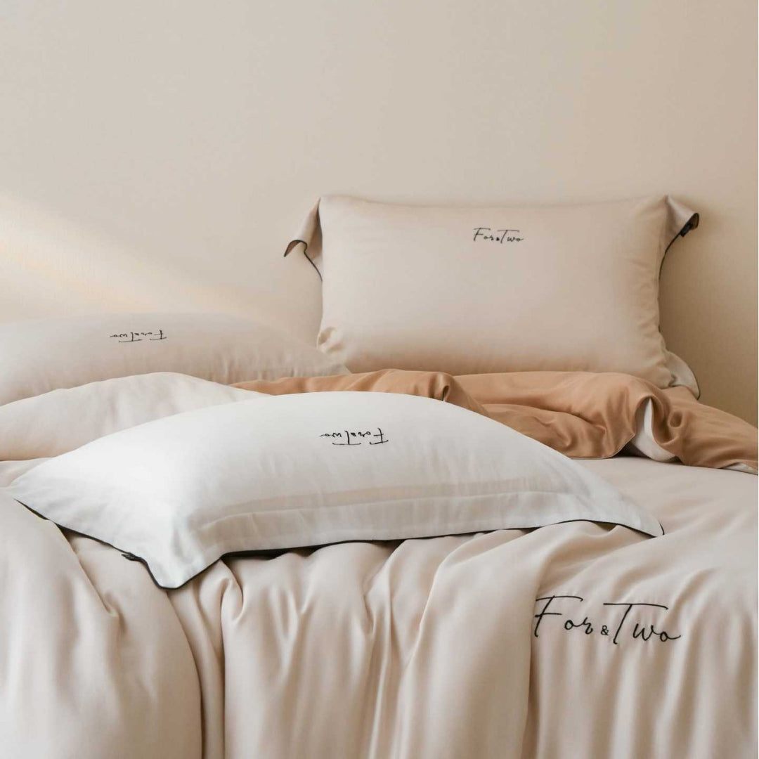 Luxurious cotton satin bedding set with embroidery and contrast piping