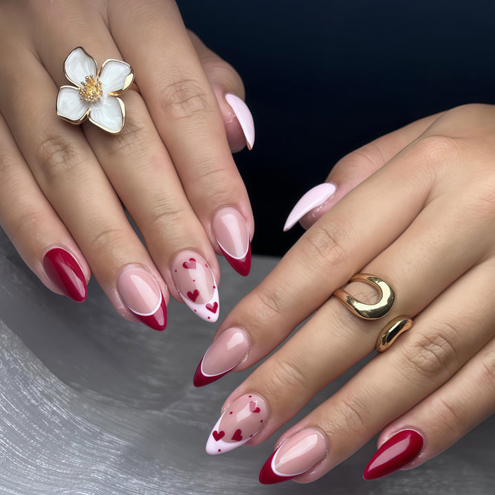 Artificial nails set with romantic heart designs Kalsten