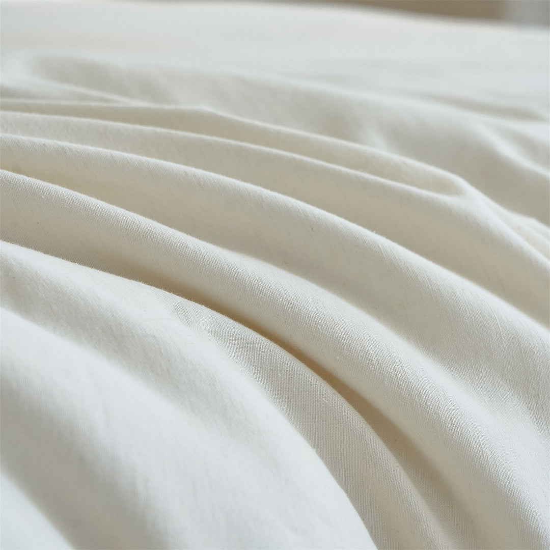 Bedding set made of organic cotton-linen with fine border embroidery