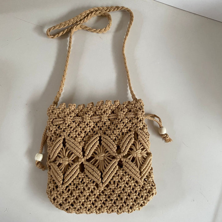 Hand-knotted shoulder bag with floral details Kalsten