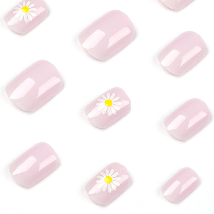 Artful Nail Art with Flower Motif Kalsten