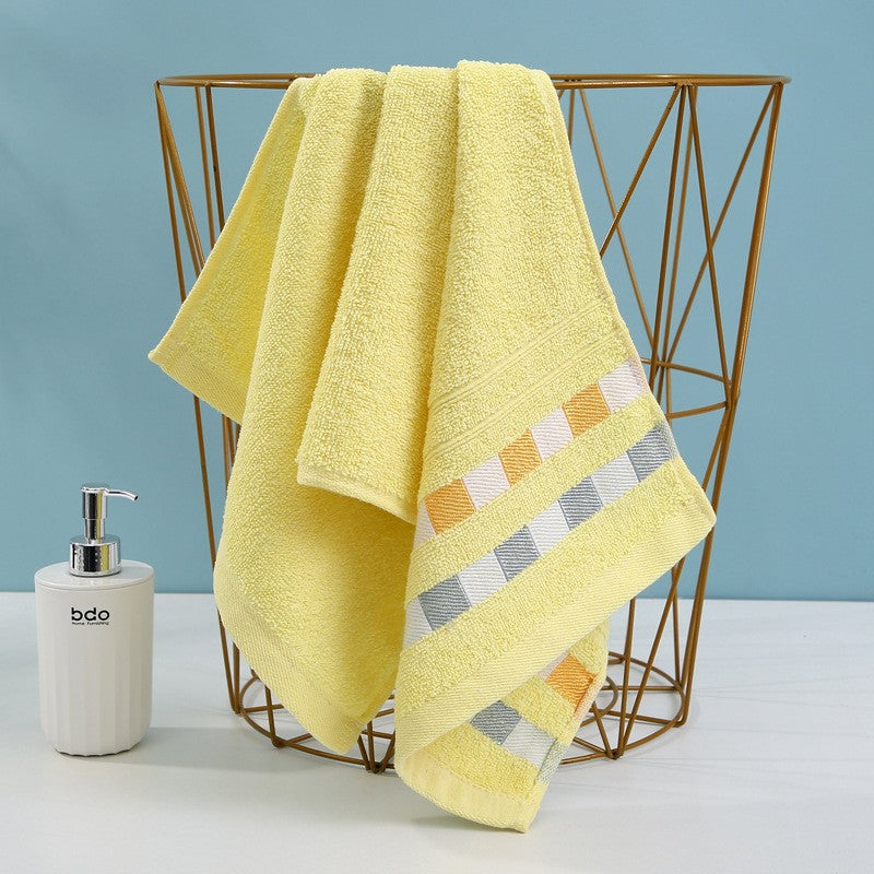 High-Quality Patterned Bath Towel With Fine Design Kalsten