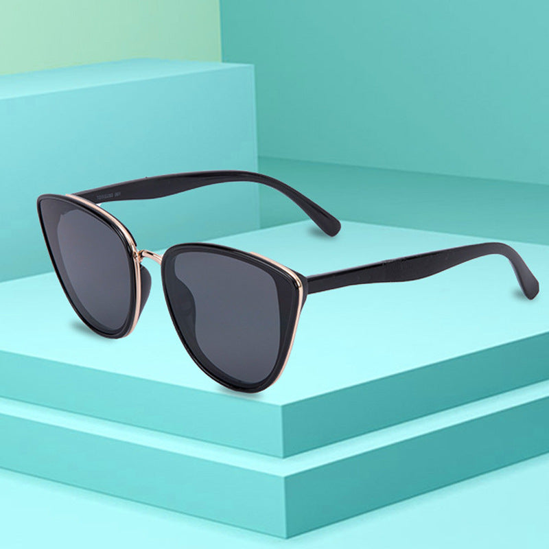 Women Cat-Eye Sunglasses with Transparent Frame and UV Protection Kalsten