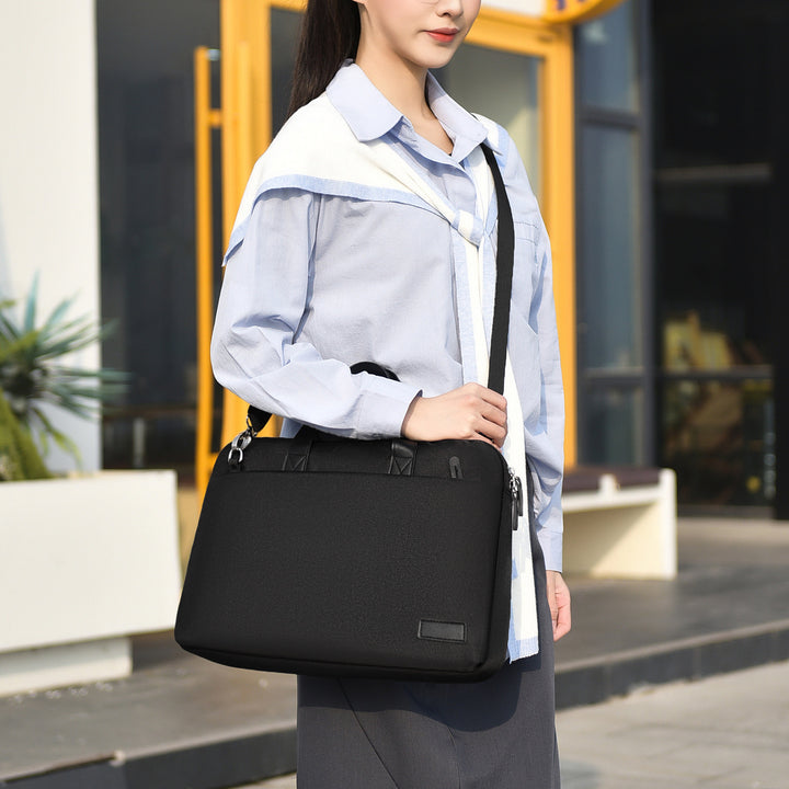 Laptop bag with practical shoulder strap and durable material Kalsten