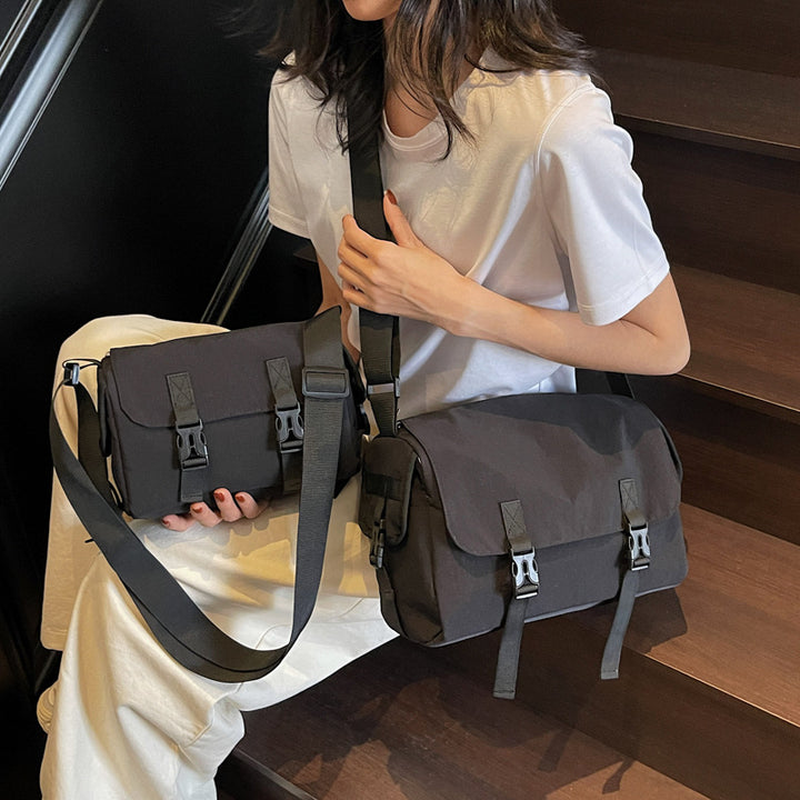 Modular shoulder bag with unique fastening system Kalsten