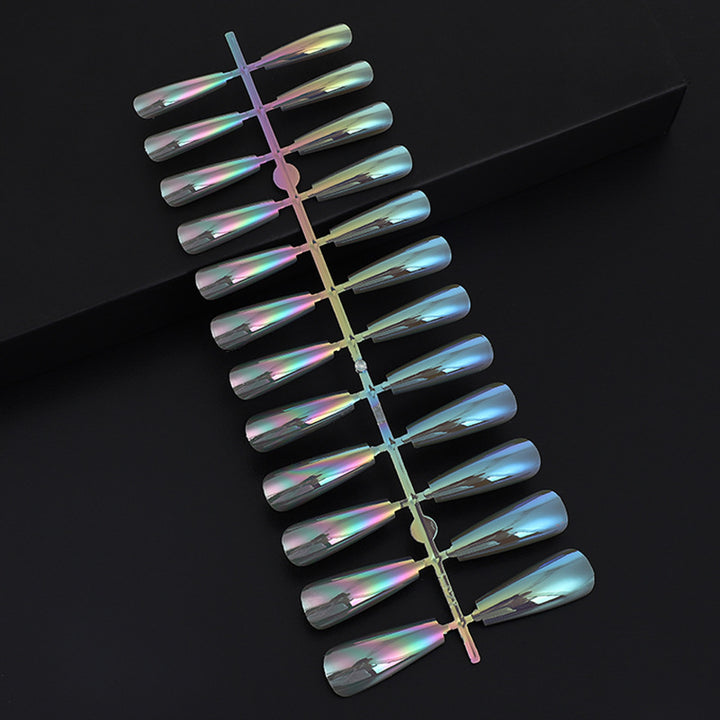 Artifical nails in modern holographic design Kalsten