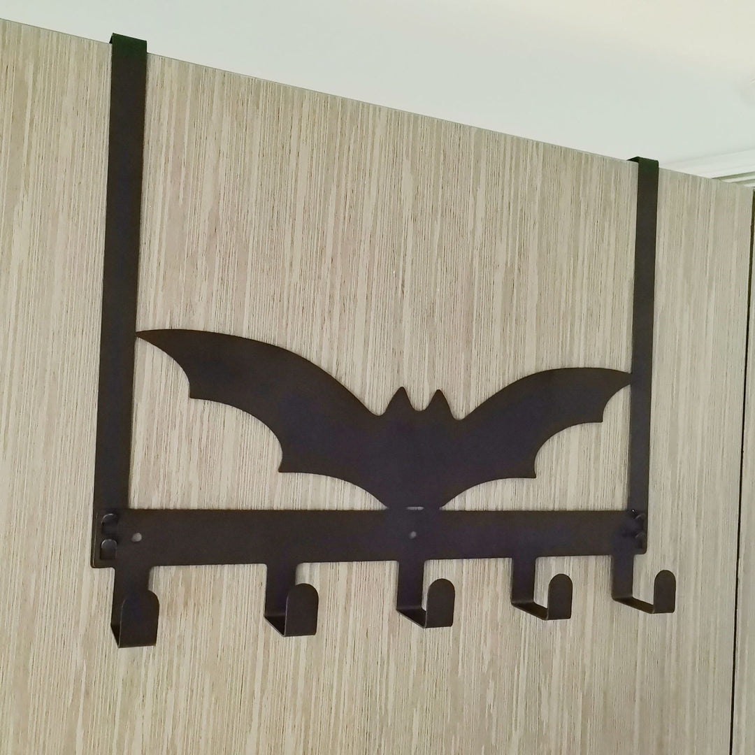Spider Web-Themed Wall Hook Rack