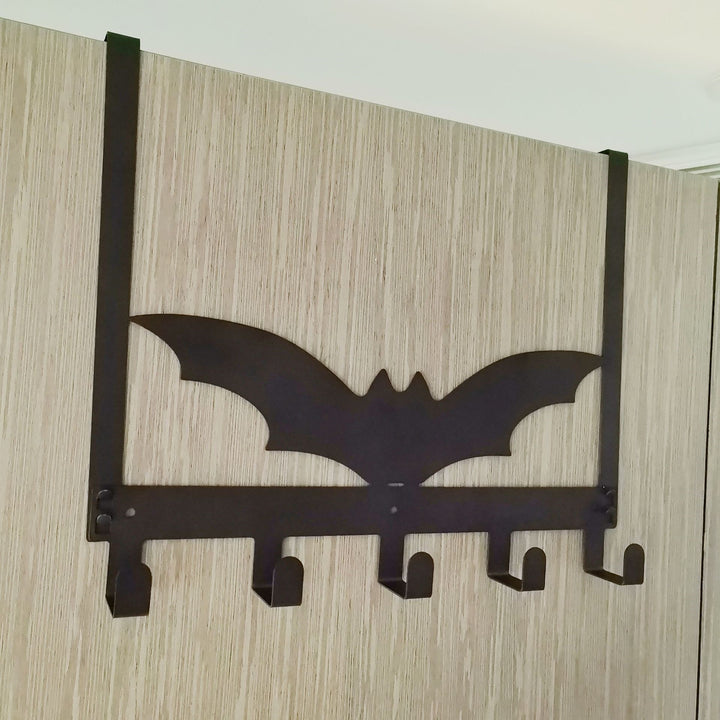 Spider Web-Themed Wall Hook Rack