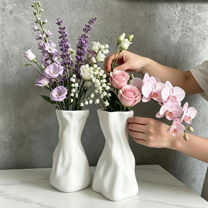 Contemporary Wave-Designed Flower Vase Kalsten