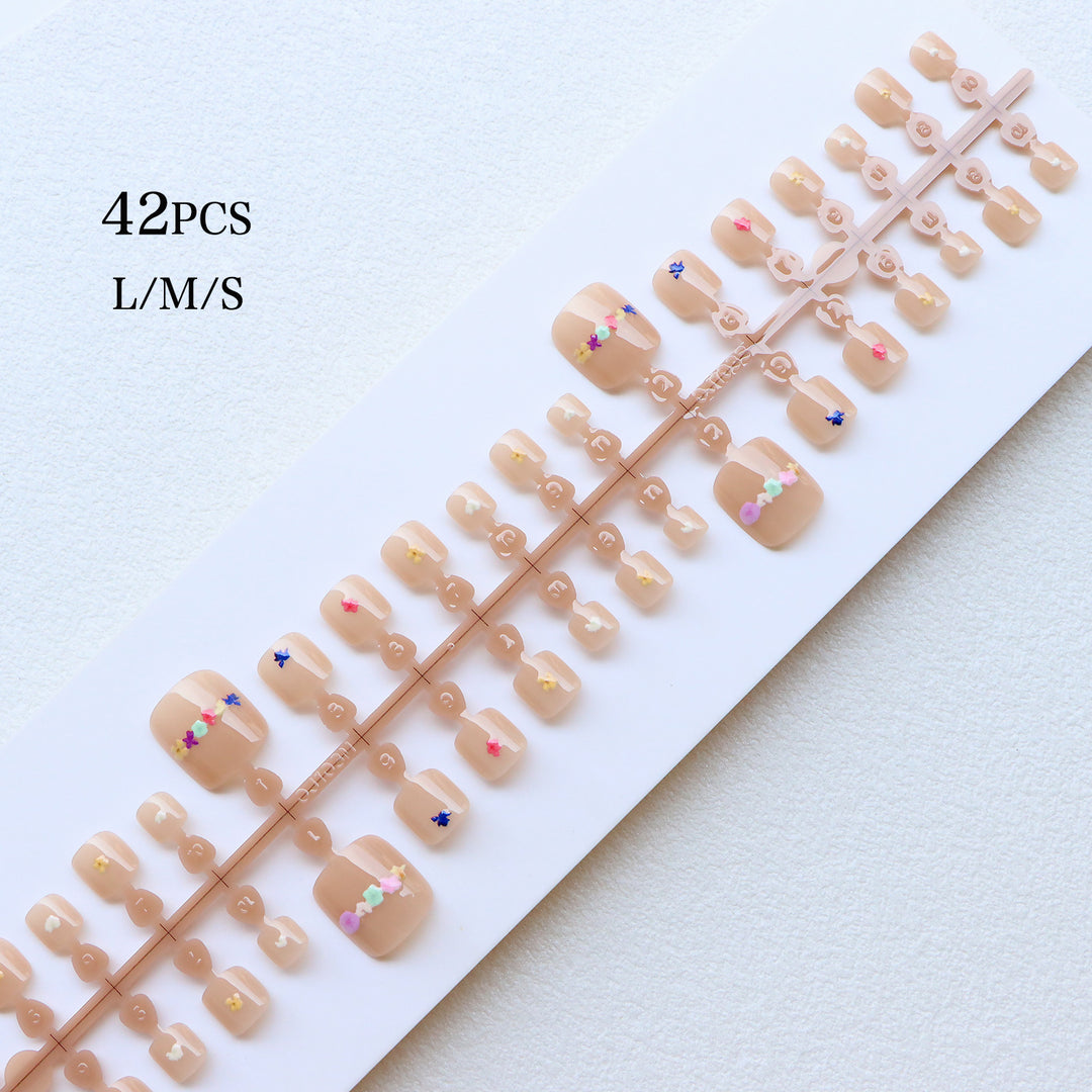 Floral Embellished Press-On Nail Art Set Kalsten