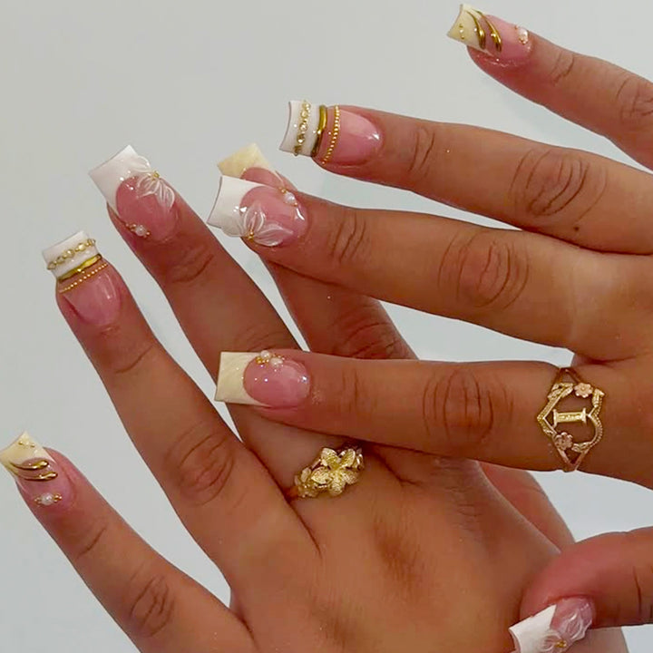 Artificial artificial nails with elegant flower design and luxurious accents Kalsten