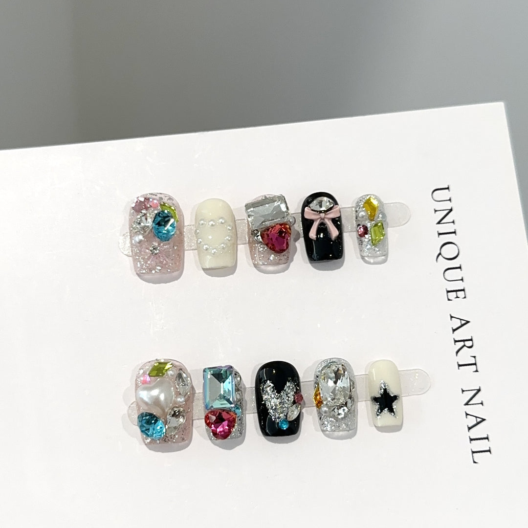 Glamorous Rhinestone-Decorated Press-On Nail Set