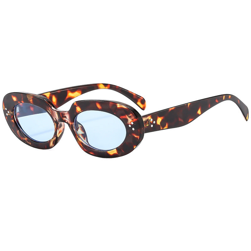 Ladies fashionable sunglasses with unique oval frame and protective lenses Kalsten